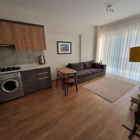 Comfy Close To Airport Apartment Antalya
